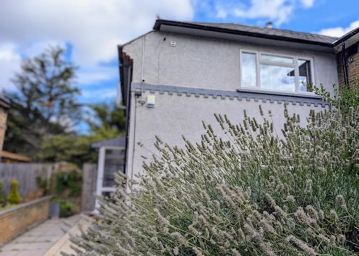 3Bedrooms House Sleeps10 Garden&Parking Ably Stays